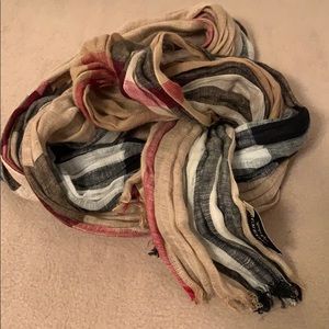 Burberry 100% linen scarf